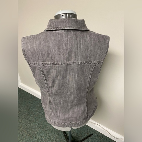NWT Christopher Banks Grey Denim Vest - Picture 3 of 4